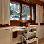 Renovated 5 Min To Montana Center Apartment *