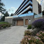 Apartment Renovated 5 Min To Montana Center