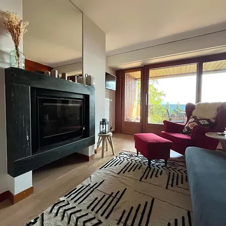 Renovated 5 Min To Montana Center Apartment